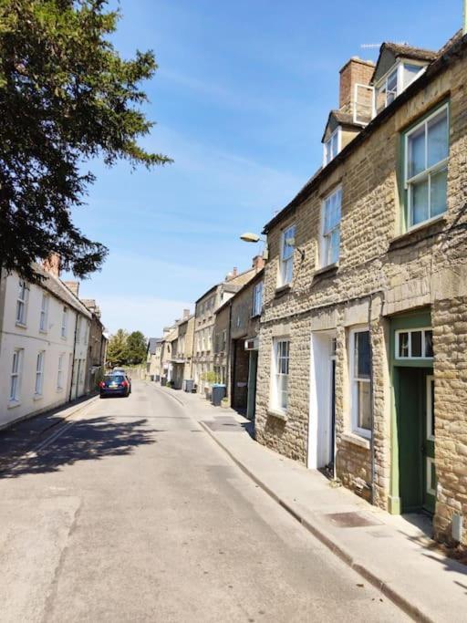 Spacious 1-bed With Super King Or Twin In Charlbury, Cotswolds Charlbury