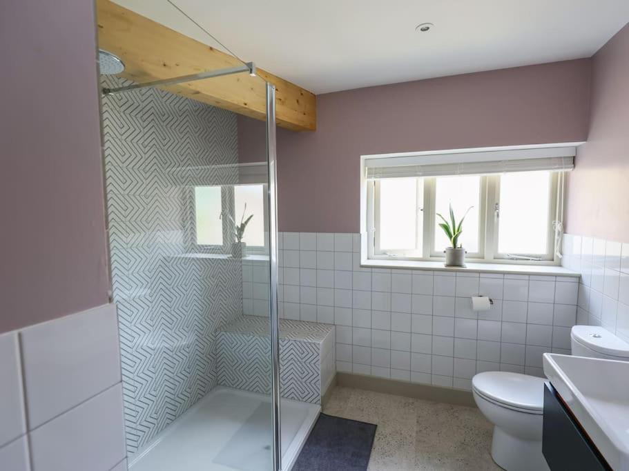 Spacious 1-bed With Super King Or Twin In Charlbury, Cotswolds * Charlbury